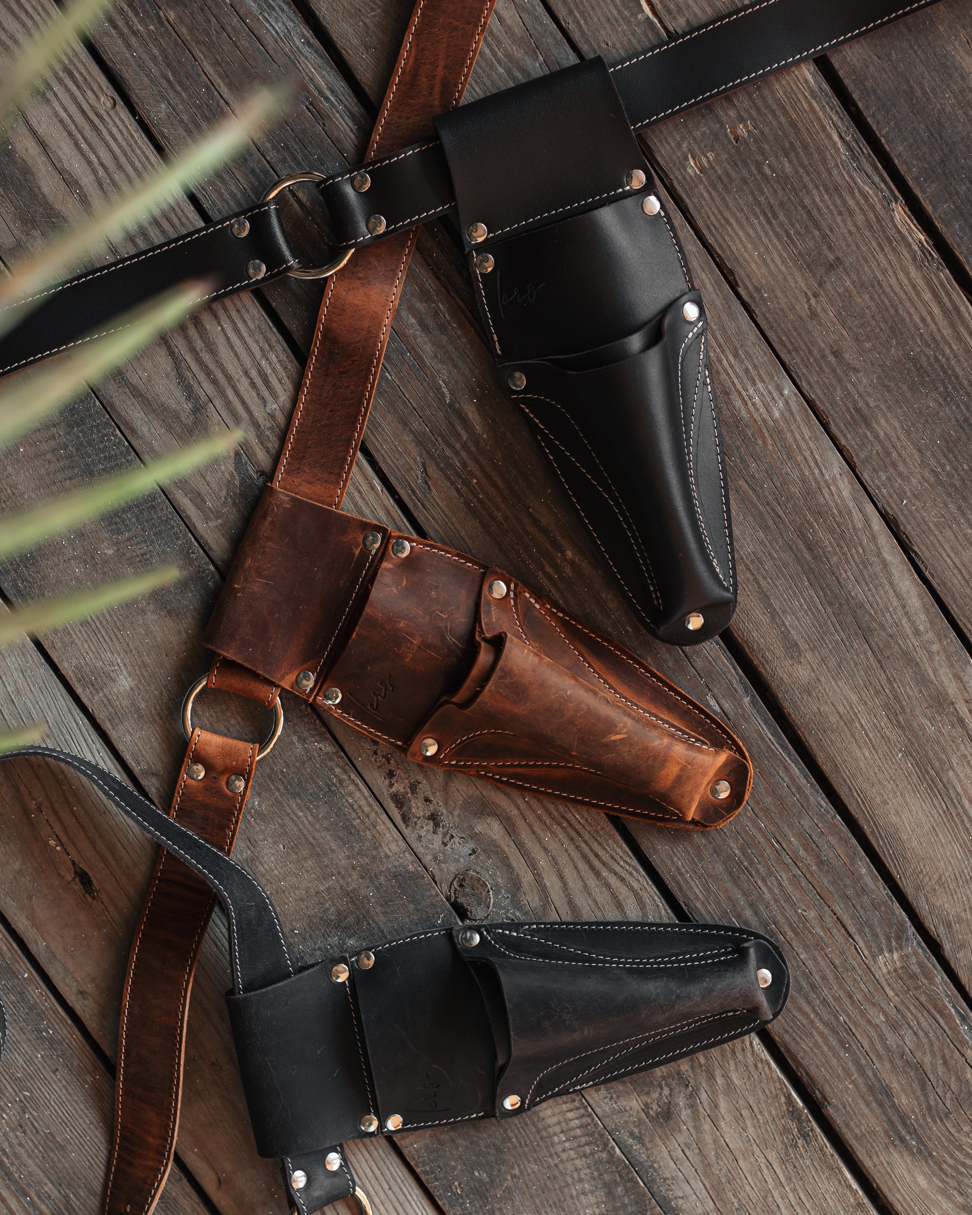 Hori Hori Leather Sheath belt. Garden Tool belt for hori horn knife. Full grain leather